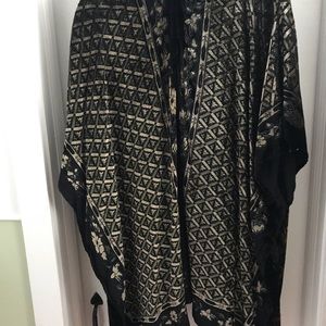 Chico’s burnt out velvet wrap